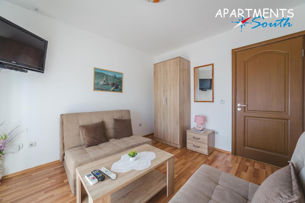 Apartments South Улцинь Екстер'єр фото