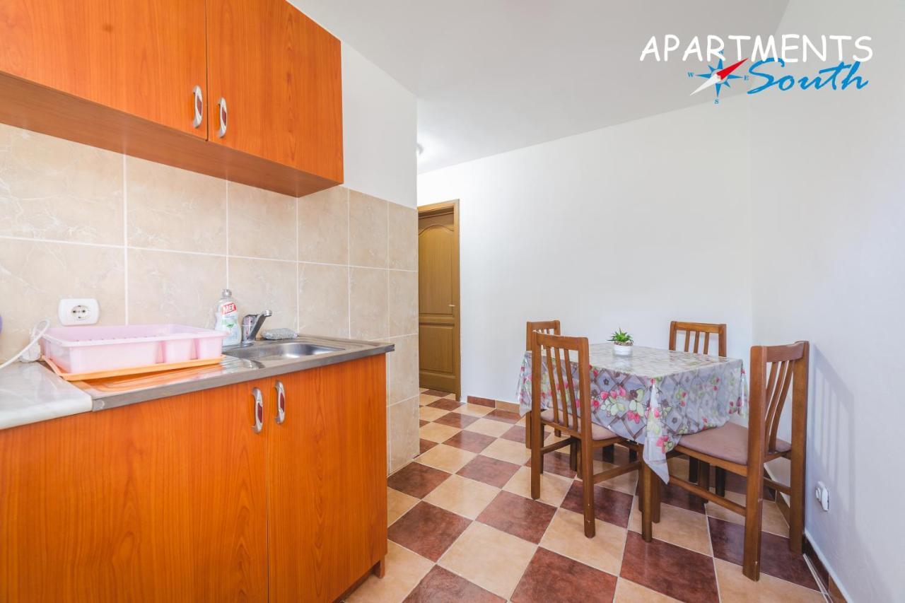 Apartments South Улцинь Екстер'єр фото